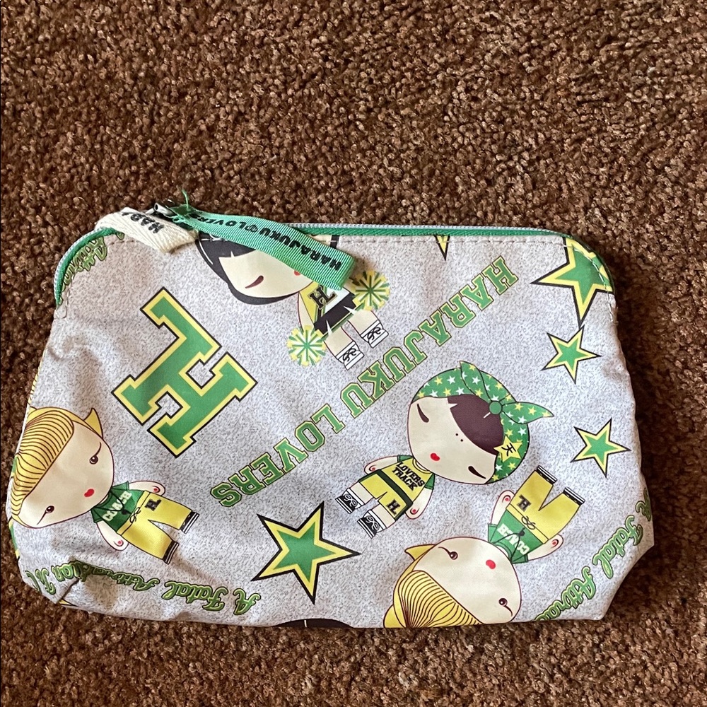 Harajuku Lovers Gray and Green Character Pouch